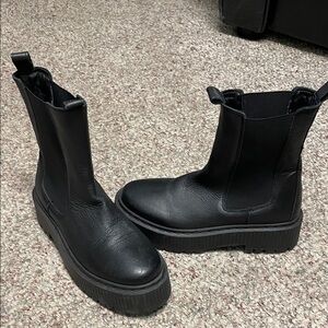 Roolee Black Leather lug sole  black womens Ankle Boots